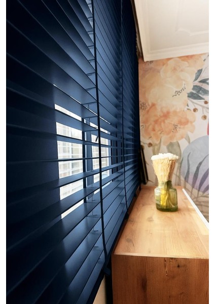 Antrasit Gerçek Ahşap Jaluzi 50MM Zincirli Redüktörlü Kurdelalı AJS1002