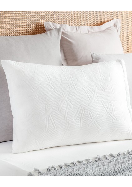 Elodie K.Visco Yastık