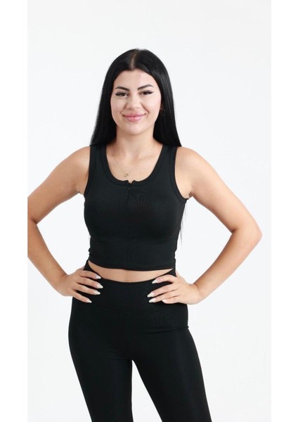 Göğüs Dekolteli Fermuar Detaylı Fit Vücut Hatlarını Belirginleştiren Siyah Atlet Crop - Siyah modelleri