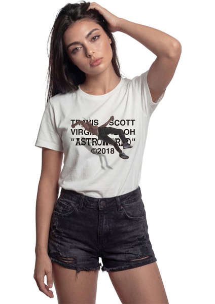 ''travis Scott Astroworld'' Müzik Temalı Baskılı %100 Pamuk Rahat Kesim Premium Kadın Tişört fırsatları