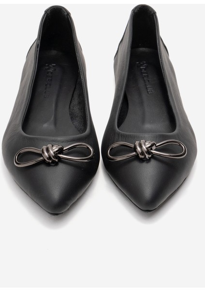 Kadın Sivri Burun Tokalı Babet Gerçek Deri Zy 4053 Siyah indirimleri