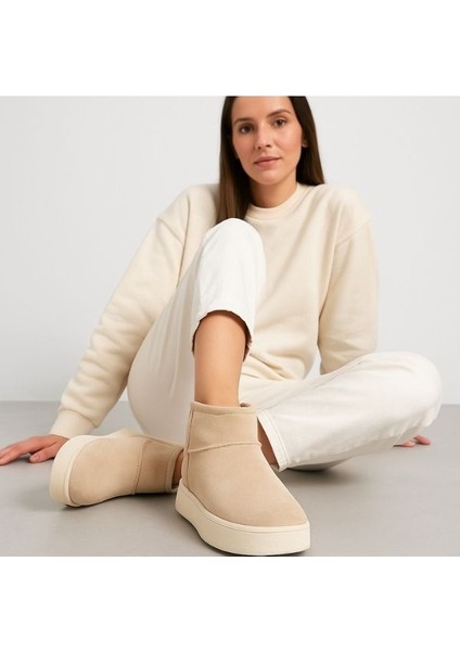 Kadın Kalın Taban Süet Bot Platform Topuklu Bej Renk En Iyi Muadil Içi Kürklü Ug Model Bot & Bootie