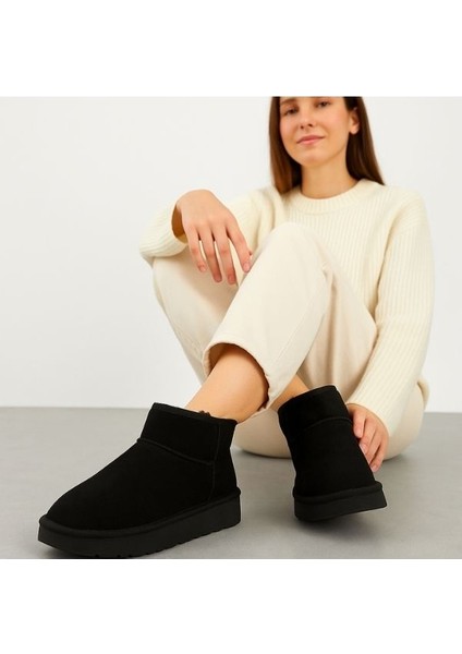 Kadın Kalın Taban Süet Bot Platform Topuklu Siyah Renk En Iyi Muadil Içi Kürklü Ug Model Bot&bootie