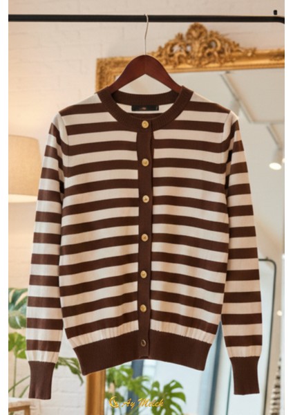 Kadın Çizgili Triko Hırka Düğmeli Bisiklet Yaka Kısa Yumuşak Dokulu Hırka