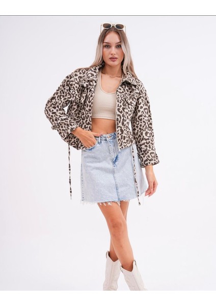 Kadın Leoparlı Cepli Mevsimlik Tarz Ceket fiyatları