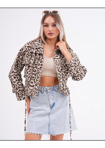 Kadın Leoparlı Cepli Mevsimlik Tarz Ceket modelleri