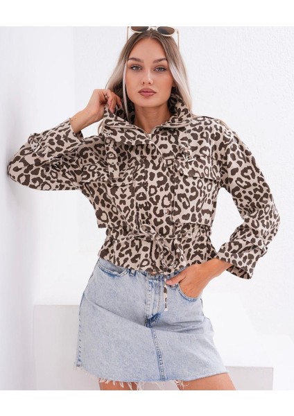 Kadın Leoparlı Cepli Mevsimlik Tarz Ceket
