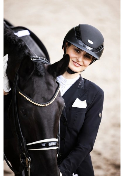 Pikeur Airluxe Supreme Hafif ve Güvenli Binicilik Kaskı fiyatları