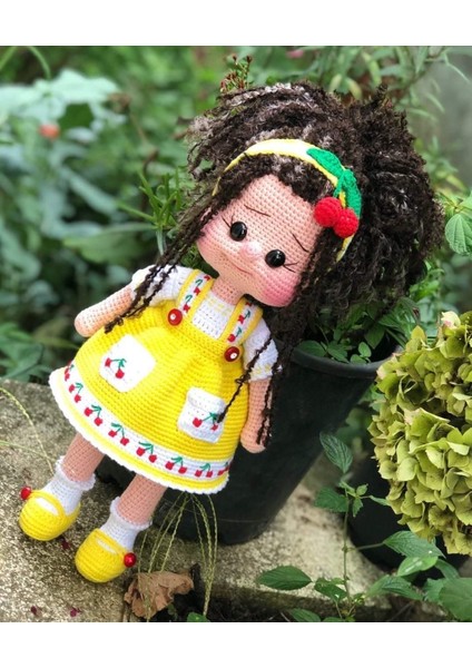 El Yapımı Kiraz Işlemeli Yasmin Bebek fiyatları