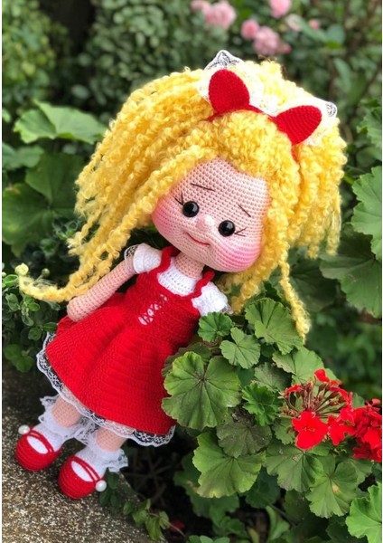 El Yapımı Sarı Saçlı Kırmızı Elbiseli Yasmin Bebek fiyatları