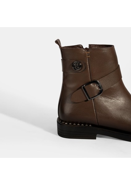 Kadın Kahve Metal Toka Detaylı Deri Bot