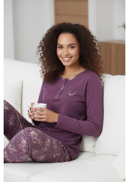 Kadın Çiçek Desenli 3 Düğmeli Pamuk Likra Mevsimlik Uzun Kol Pijama Takımı fırsatları