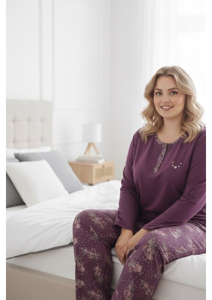 Kadın Çiçek Desenli 3 Düğmeli Pamuk Likra Mevsimlik Uzun Kol Pijama Takımı fırsatları