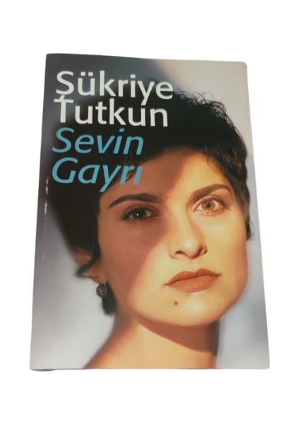 Şükriye Tutkun – Sevin Gayrı - 1996 – Koleksiyon Ürünü modelleri