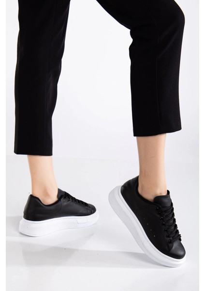 Günlük Sneaker Kadın Spor Ayakkabı Bağcıklı Siyah Beyaz Kaydırmaz Taban fırsatları