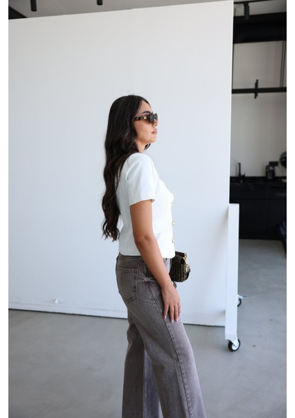 Ö.ö Omuzu Vatkalı Gold Düğmeli Ceket modelleri