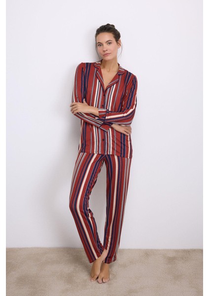 %100 Modal Uzun Kollu Düğmeli Çizgili Pijama Takımı
