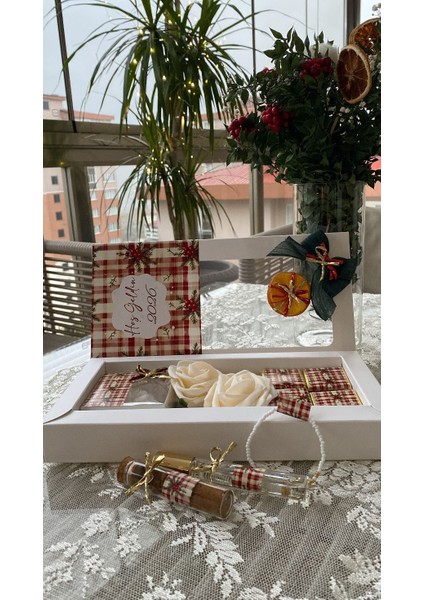 Yılbaşı Hediye Çikolata Kutusu modelleri