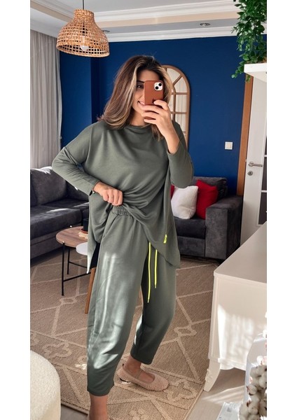 Cottonlab Kadın Iki Iplik Viskon Pamuk Kumaş Arma Detaylı Ikili Takım modelleri