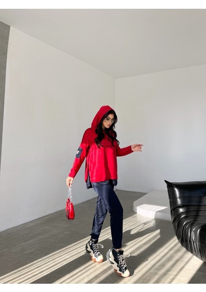 Cottonlab Kadın Kırmızı Kapşonlu Etek Ucu Detay Arma Ters Dikiş Gorunumlu Ikili Takım