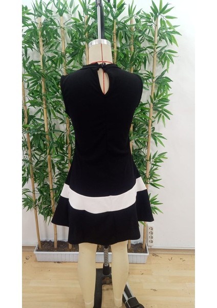 Cottonlab Kadın Sıfır Kol Yarı Balıkçı Yaka Şerit Detaylı Ithal Krep Elbise