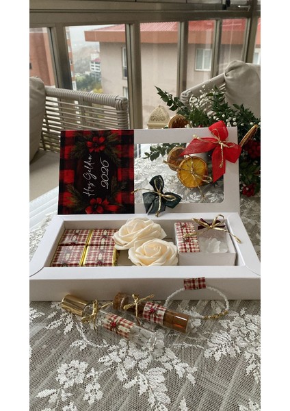 Yılbaşı Hediye Çikolata Kutusu fiyatları