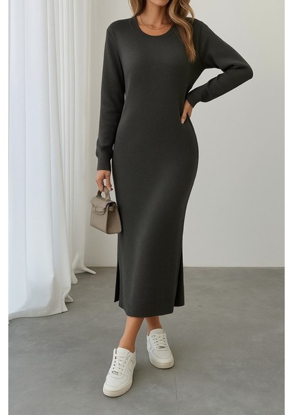 Cottonlab Kadın Uzun Kollu Bisiklet Yaka Yırtmaç Detay Triko Midi Boy Elbise modelleri