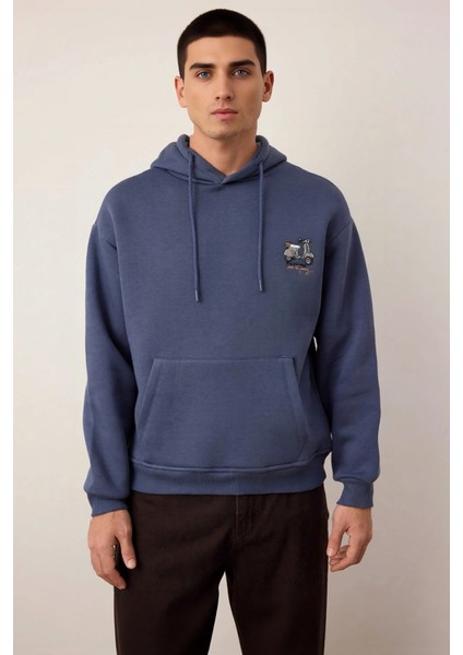 Erkek Kapüşonlu Düşük Kol Sweatshirt Slogan Nakışlı Fonksiyonel Dayanıklı Kaliteli Estetik modelleri