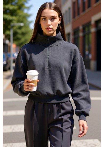 Kadın Fermuarlı Dik Yaka Düşük Kol Örme Sweatshirt Fonksiyonel Dayanıklı Kaliteli Konforlu fiyatları