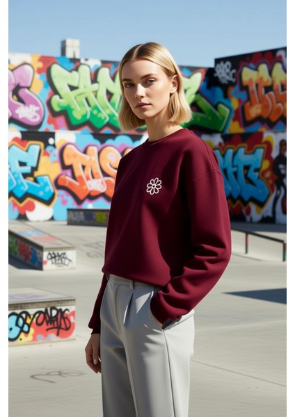 Kadın Bisiklet Yaka Düşük Kol Nakışlı Regular Kalıp Sweatshirt Fonksiyonel Dayanıklı Rahat indirimleri