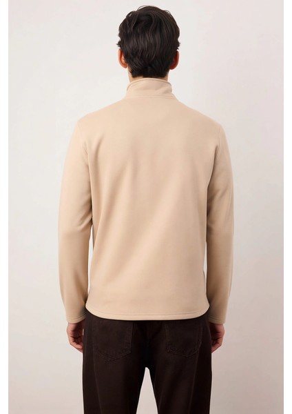 Erkek Dik Yaka Standart Kol Nakışlı Sweatshirt Fonksiyonel Dayanıklı Kaliteli Konforlu Şık fırsatları