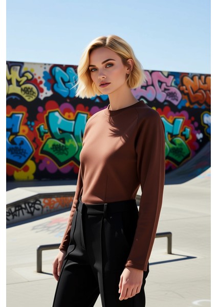 Kadın Bisiklet Yaka Reglan Kol Fitted Örme Sweatshirt Fonksiyonel Dayanıklı Kaliteli Rahat indirimleri