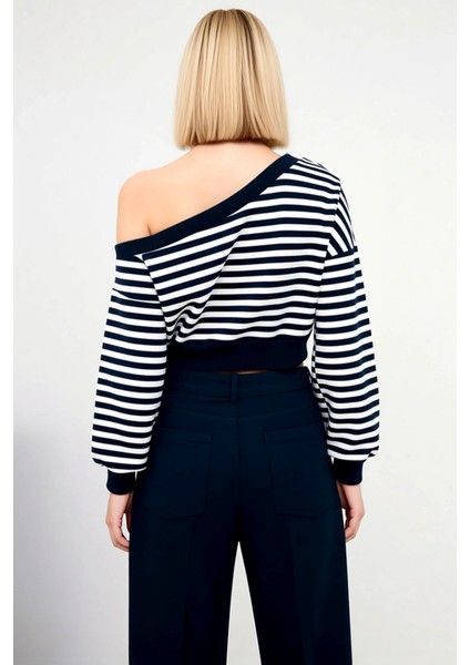 Kadın Asimetrik Yaka Düşük Kol Regular Kalıp Örme Sweatshirt Fonksiyonel Dayanıklı Estetik fırsatları