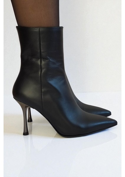 Hakiki Deri Siyah Kadın Bot – 9 cm Ince Metal Topuk Bilekte Şık Sivri Burun