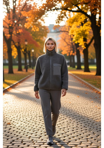Kadın Dik Yaka Düşük Kol Tam Fermuarlı Peluş Sweatshirt Fonksiyonel Dayanıklı Kaliteli Şık
