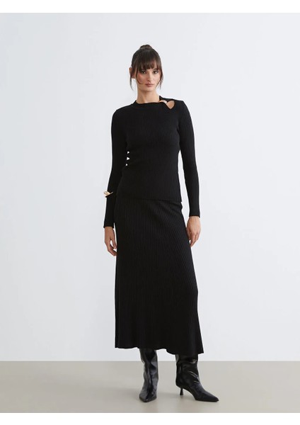 Soulife Siyah Beli Lastikli Kloş Triko Etek