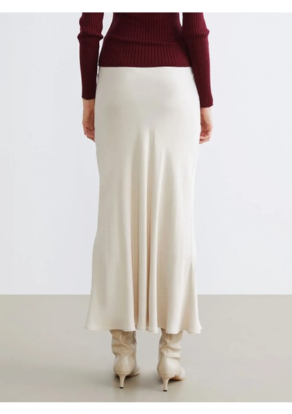 Lcw Vision Ekru Beli Lastikli A Kesim Saten Etek fırsatları