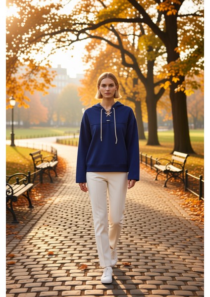 Kadın Kapüşonlu Standart Kol Bağlama Detaylı Örme Sweatshirt Fonksiyonel Dayanıklı Estetik