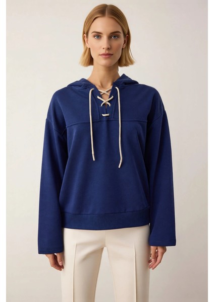 Kadın Kapüşonlu Standart Kol Bağlama Detaylı Örme Sweatshirt Fonksiyonel Dayanıklı Estetik modelleri