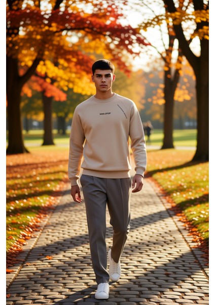 Erkek Bisiklet Yaka Reglan Kol Slogan Baskılı Regular Kalıp Sweatshirt Fonksiyonel Estetik