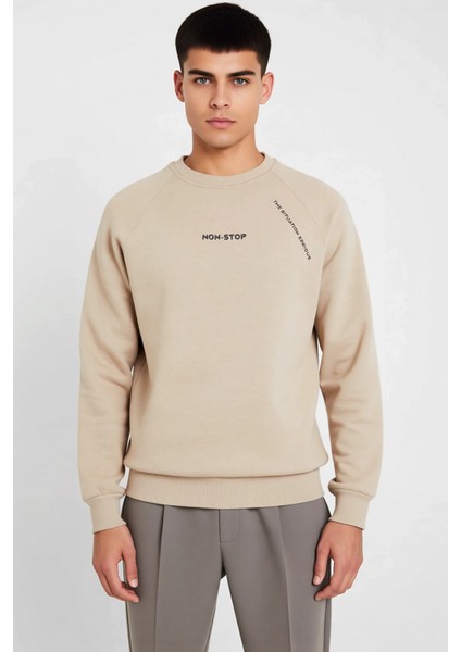 Erkek Bisiklet Yaka Reglan Kol Slogan Baskılı Regular Kalıp Sweatshirt Fonksiyonel Estetik modelleri