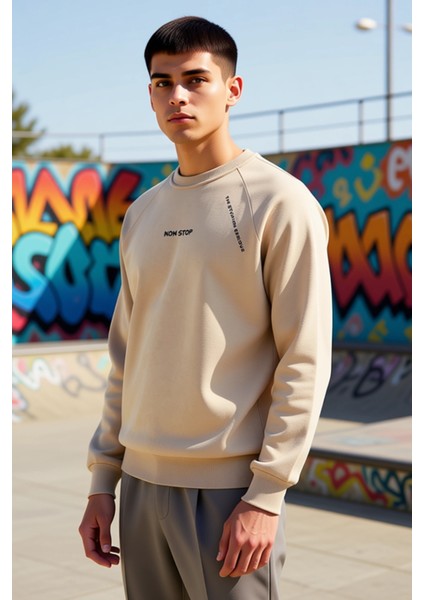 Erkek Bisiklet Yaka Reglan Kol Slogan Baskılı Regular Kalıp Sweatshirt Fonksiyonel Estetik indirimleri