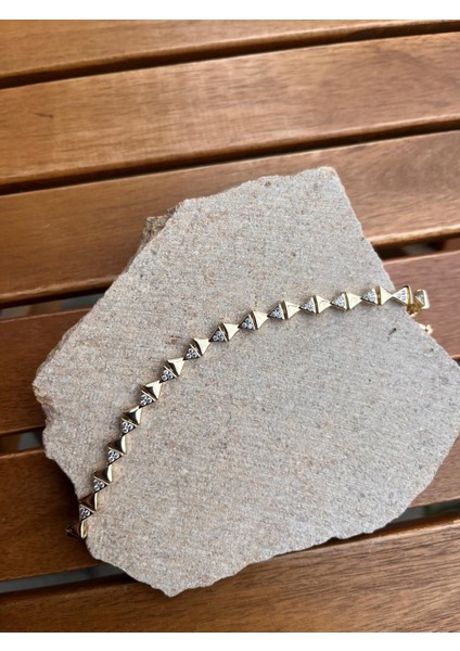 14K Taşlı Üçgen Bileklik fiyatları