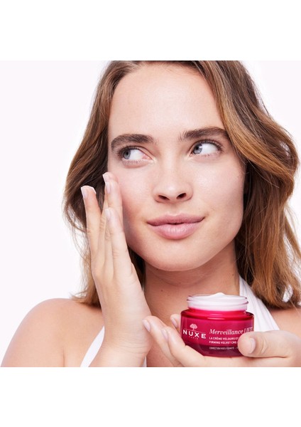 Merveillance Lift Kuru Ciltlerdeki Kırışıklık Görünümünü Azaltıcı ve Sıkılaştırıcı Gündüz Kremi 50ML modelleri