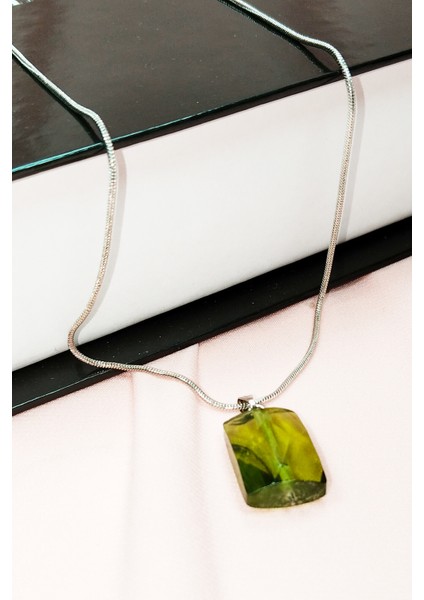 Moldavit Doğal Taşı Zincirli El Yapımı Kolye Uç: 2 cm Zincir: 20 cm Kutulu modelleri