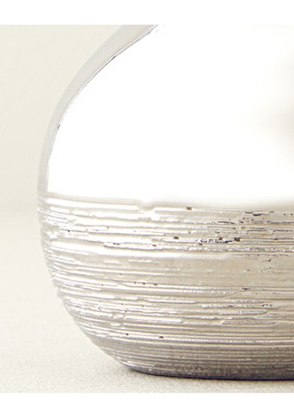 Shine Bright Vazo 10 x 10 x 15 cm Gümüş Metal Düz Tasarım Modern Dekorasyon fırsatları