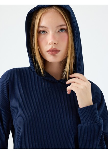 Long Crop Kadın Sweatshirt fırsatları