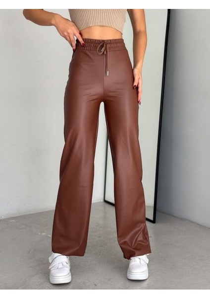 Yüksek Bel Geniş Paça Içi Şardonlu Deri Pantolon.