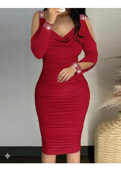 Kadın Omuzlardan Açık Uzun Kollu Taşlı Degaje Yakalı Sandy Midi Elbise modelleri