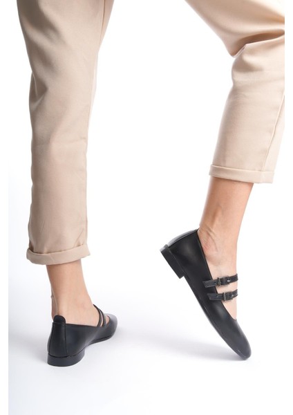 Kadın Cove Siyah Iki Beretli Kut Burun Babet modelleri